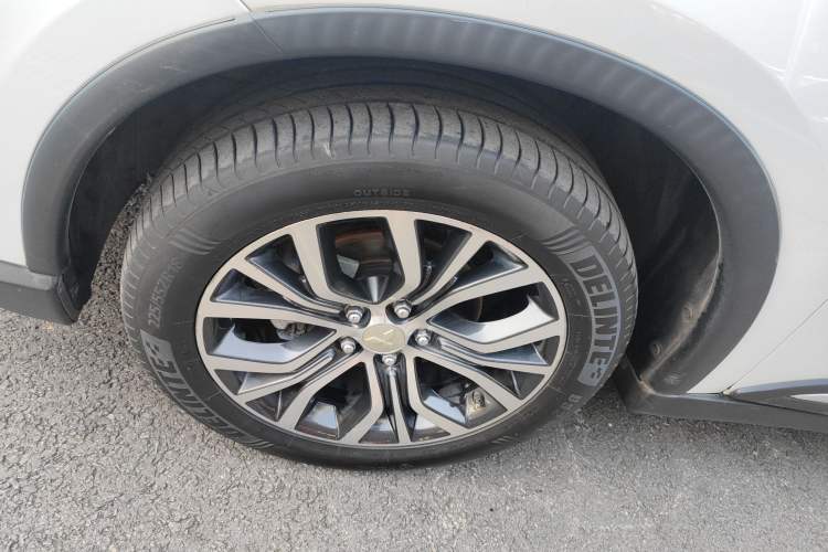 Used Mitsubishi Outlander 2016 2.4L 4x4 Luxury Edition 7-Seater Exterior 7