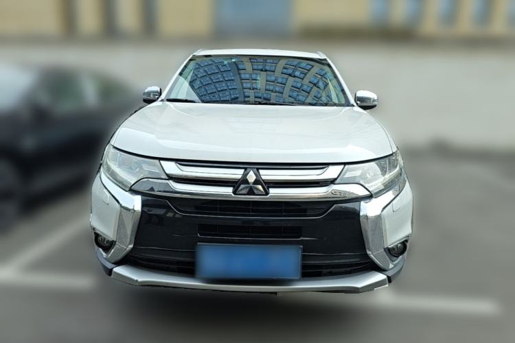 Used Mitsubishi Outlander 2016 2.4L 4x4 Elite Edition 5 Seats Front