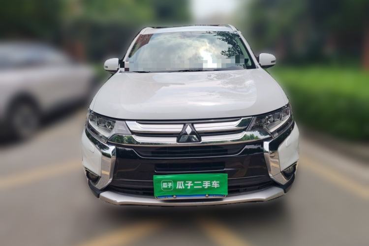 Used Mitsubishi Outlander 2016 2.4L 4x4 Elite Edition 5 Seats Front