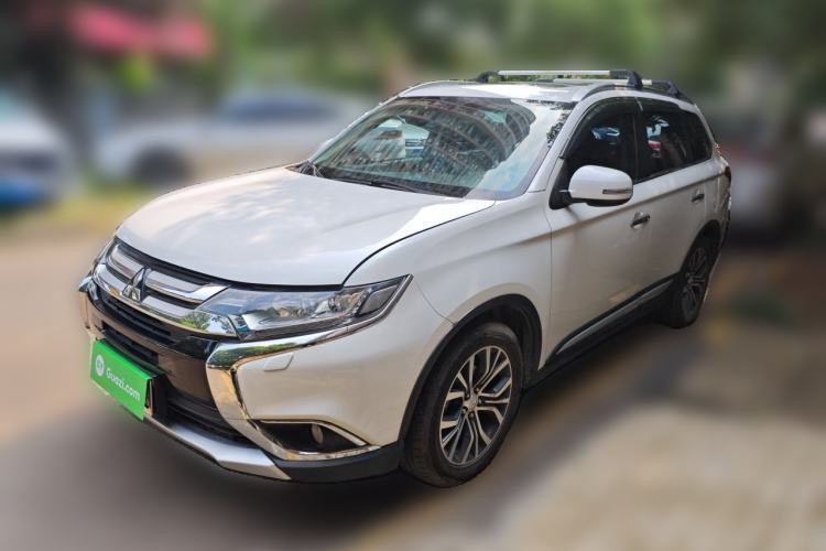 Used Mitsubishi Outlander 2016 2.4L 4x4 Luxury Edition 7-Seater Guazi used car, China used car export, Used car for sale, Used cars, Cheapest cars for sale