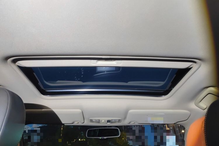 Used Mitsubishi Outlander 2016 2.4L 4x4 Luxury Edition 7-Seater Headliner