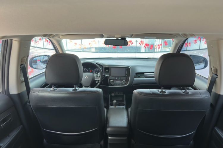 Used Mitsubishi Outlander 2016 2.4L 4x4 Elite Edition 5 Seats