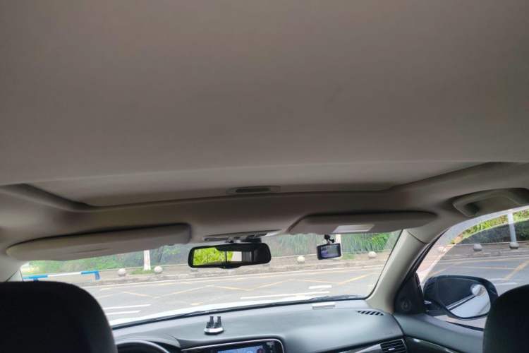 Used Mitsubishi Outlander 2016 2.4L 4x4 Elite Edition 5 Seats Headliner
