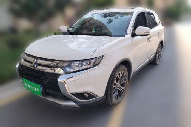 Used Mitsubishi Outlander 2016 2.4L 4x4 Luxury Edition 7-Seater