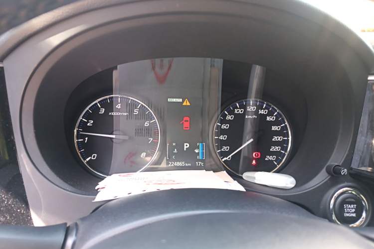 Used Mitsubishi Outlander 2016 2.4L 4x4 Elite Edition 7-Seater Instrument Cluster