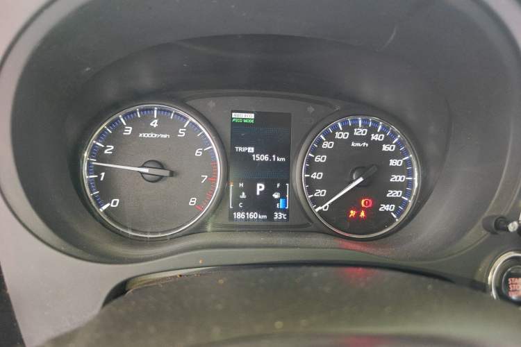 Used Mitsubishi Outlander 2016 2.4L 4x4 Elite Edition 5 Seats Instrument Cluster