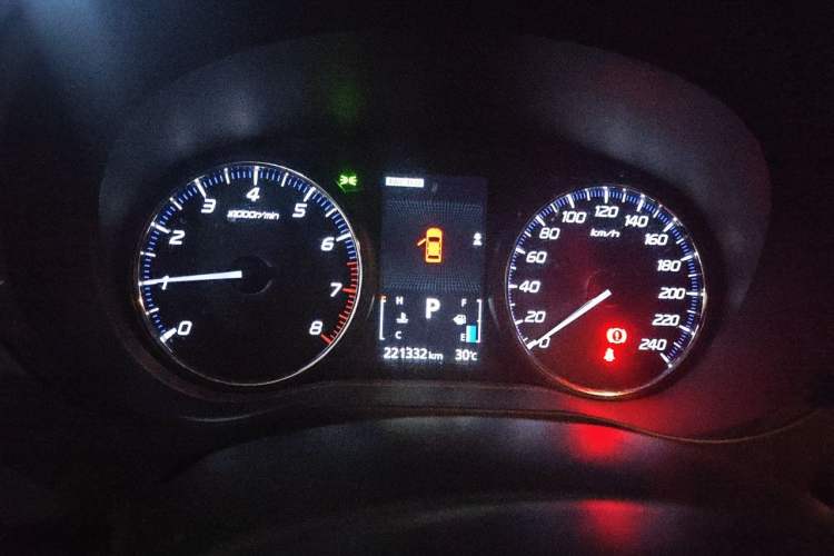 Used Mitsubishi Outlander 2016 2.4L 4x4 Elite Edition 5 Seats Instrument Cluster