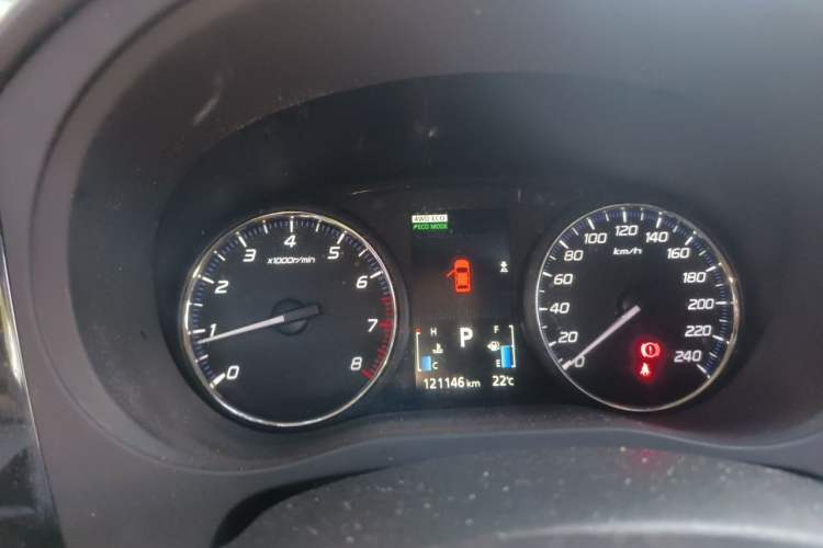 Used Mitsubishi Outlander 2016 2.4L 4x4 Elite Edition 7-Seater Instrument Cluster