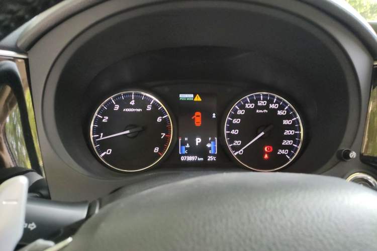 Used Mitsubishi Outlander 2016 2.4L 4x4 Elite Edition 5 Seats Instrument Cluster