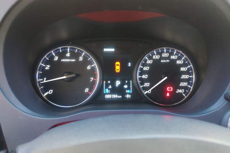 Used Mitsubishi Outlander 2016 2.4L 4x4 Elite Edition 5 Seats Instrument Cluster