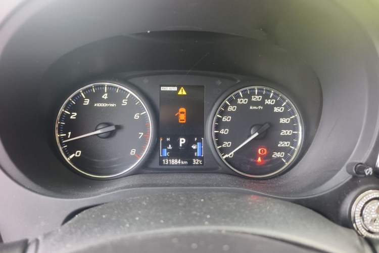 Used Mitsubishi Outlander 2016 2.4L 4x4 Elite Edition 5 Seats Instrument Cluster