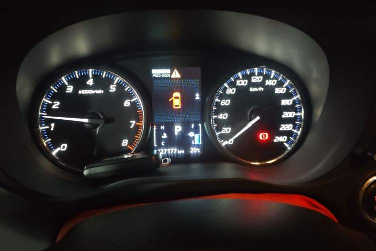 Used Mitsubishi Outlander 2016 2.4L 4x4 Elite Edition 5 Seats Instrument Cluster