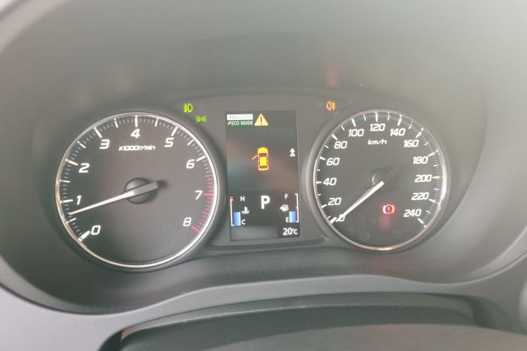 Used Mitsubishi Outlander 2016 2.4L 4x4 Elite Edition 7-Seater Instrument Cluster