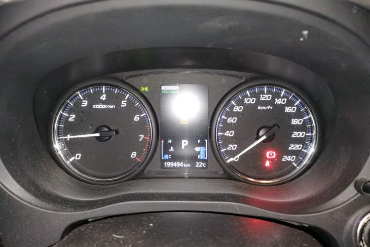 Used Mitsubishi Outlander 2016 2.4L 4x4 Elite Edition 5 Seats Instrument Cluster
