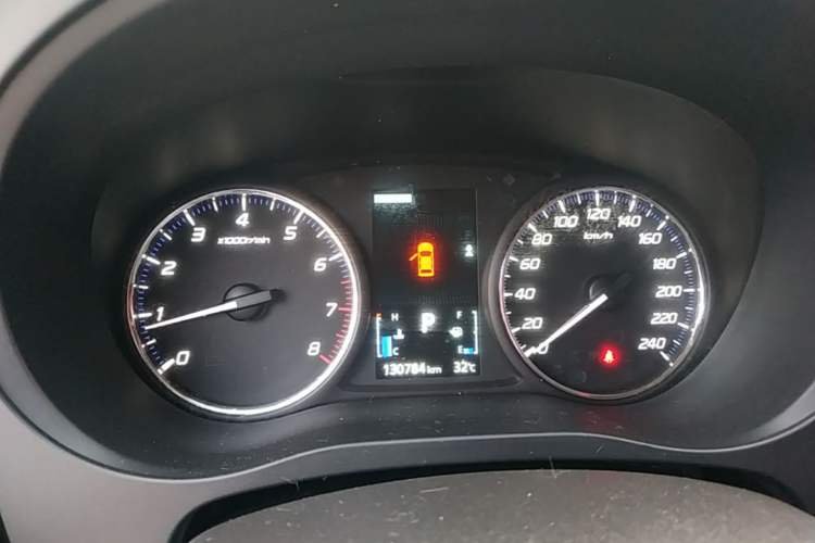 Used Mitsubishi Outlander 2016 2.4L 4x4 Elite Edition 5 Seats Instrument Cluster