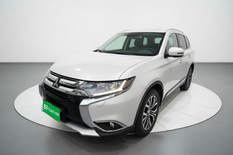 Ojetý Mitsubishi Outlander 2016 2.4L 4x4 Luxury Edition 7-Seater Guazi used car, China used car export, Used car for sale, Used  cars, Cheapest cars for sale