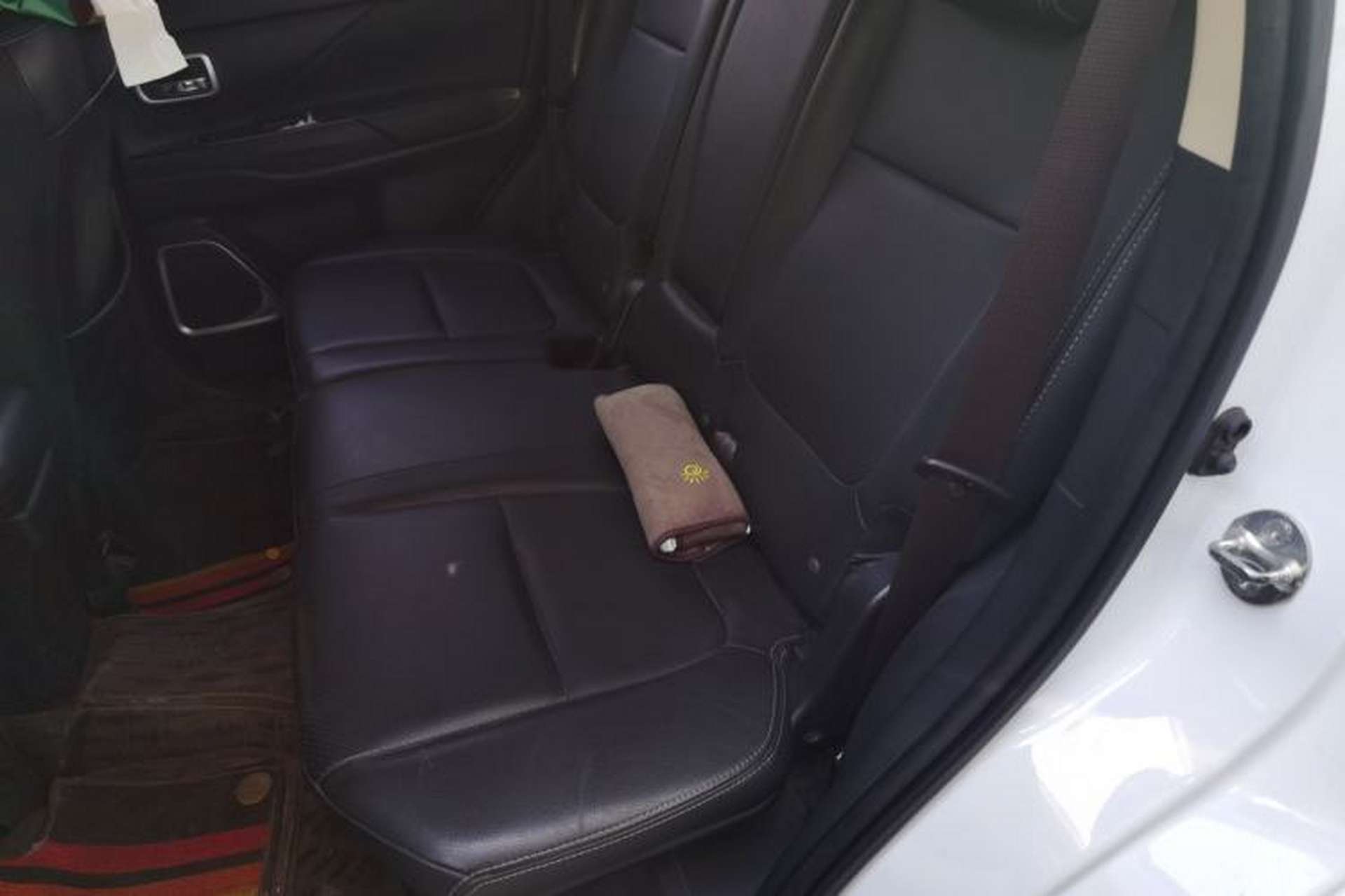 Used Mitsubishi Outlander 2016 2.4L 4x4 Elite Edition 5 Seats Left Rear Seat