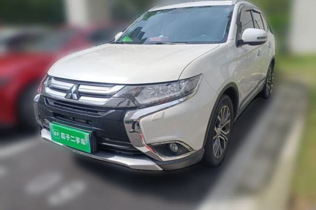 Mitsubishi Outlander 2016 2.4L 4x4 Elite Edition 7-Seater d’occasion
