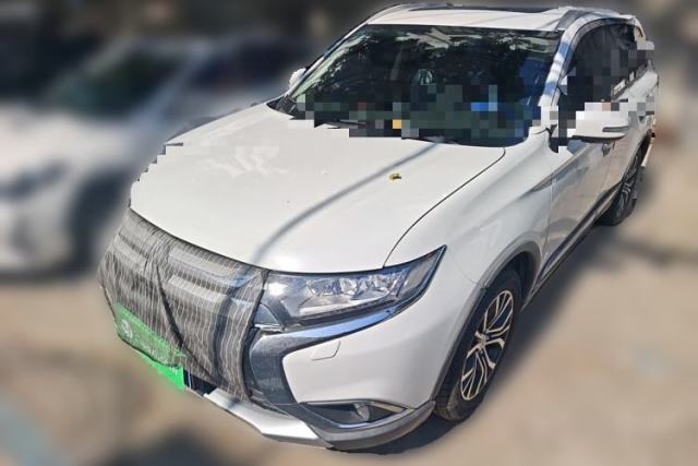 Used Mitsubishi Outlander 2016 2.4L 4x4 Luxury Edition 7-Seater
