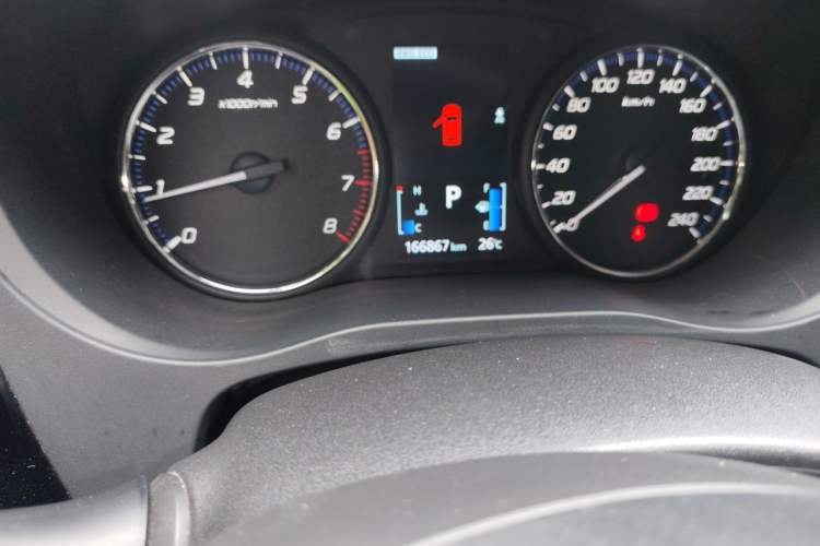 Used Mitsubishi Outlander 2016 2.4L 4x4 Elite Edition 5 Seats Odometer Close Up