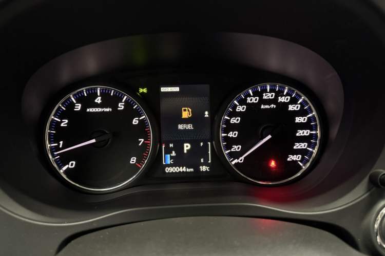 Used Mitsubishi Outlander 2016 2.4L 4x4 Elite Edition 7-Seater Odometer Close Up