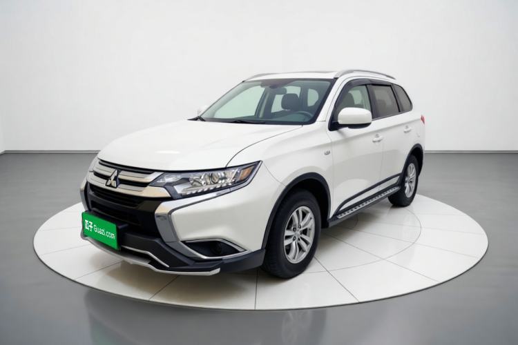 Used Mitsubishi Outlander 2016 2.0L Two-Wheel Drive Fashion Edition 5 Seats Guazi used car, China used car export, Used car for sale, Used  cars, Cheapest cars for sale