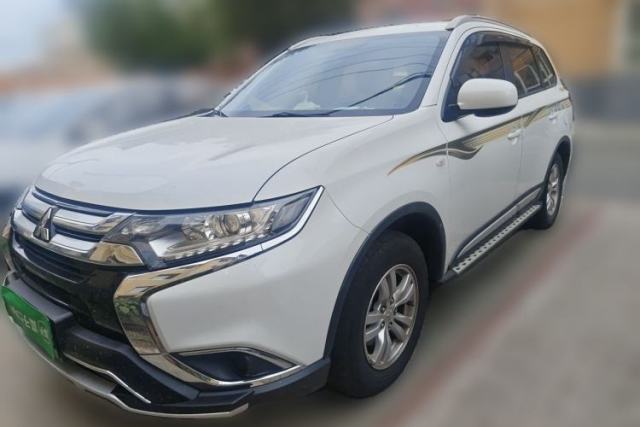 Used Mitsubishi Outlander 2016 2.0L Two-Wheel Drive Fashion Edition 5 Seats