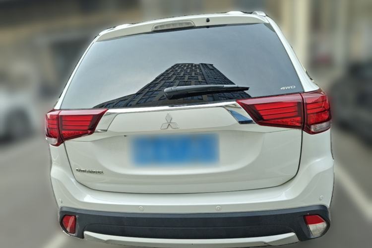 Used Mitsubishi Outlander 2016 2.4L 4x4 Elite Edition 5 Seats Rear