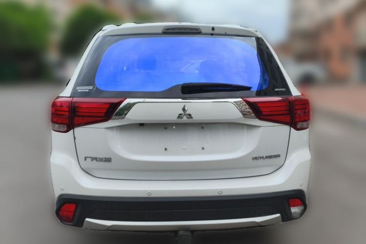 Used Mitsubishi Outlander 2016 2.4L 4x4 Elite Edition 5 Seats Rear