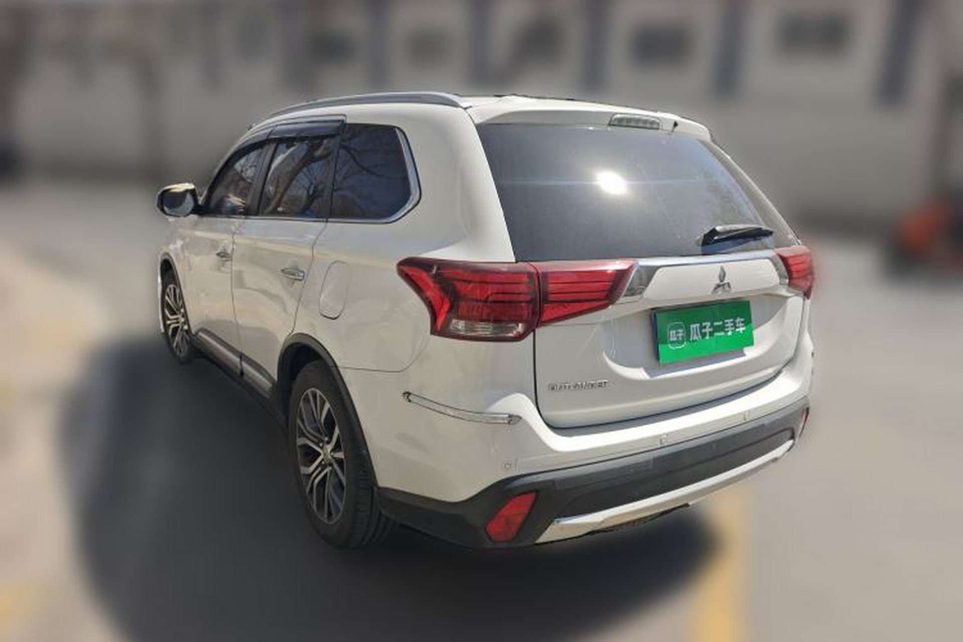 Used Mitsubishi Outlander 2016 2.4L 4x4 Elite Edition 5 Seats Rear Left 45 Deg