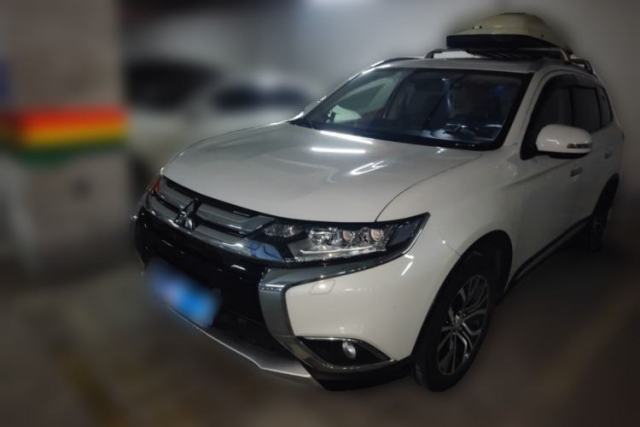 Used Mitsubishi Outlander 2016 2.4L 4x4 Elite Edition 7-Seater