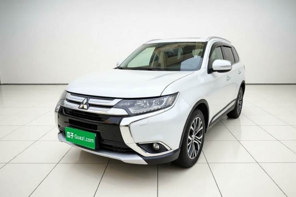 Mitsubishi Outlander 2016