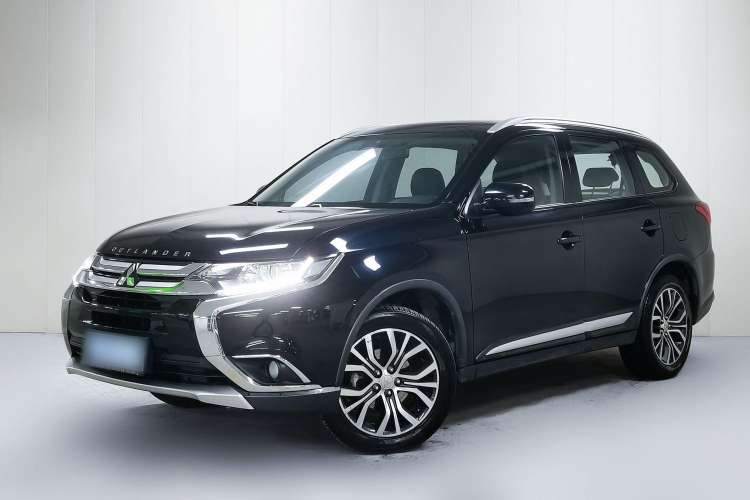 Used Mitsubishi Outlander 2017 2.0L Two-Wheel Drive Glory Edition 5 Seats Exterior 1