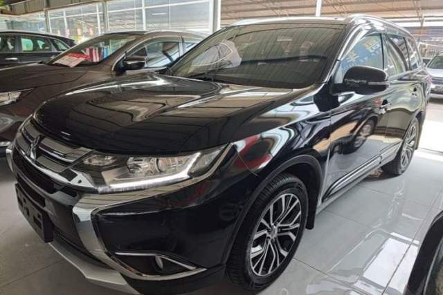 Used Mitsubishi Outlander 2017 2.0L Two-Wheel Drive Glory Edition 5 Seats