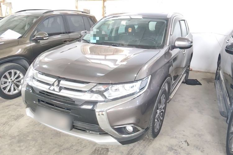 Mitsubishi Outlander 2017 2.0L Two-Wheel Drive Glory Edition 5 Seats d’occasion Guazi used car, China used car export, Used car for sale, Used  cars, Cheapest cars for sale