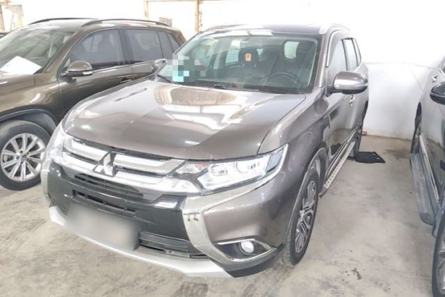 Mitsubishi Outlander 2017 2.0L Two-Wheel Drive Glory Edition 5 Seats с пробегом