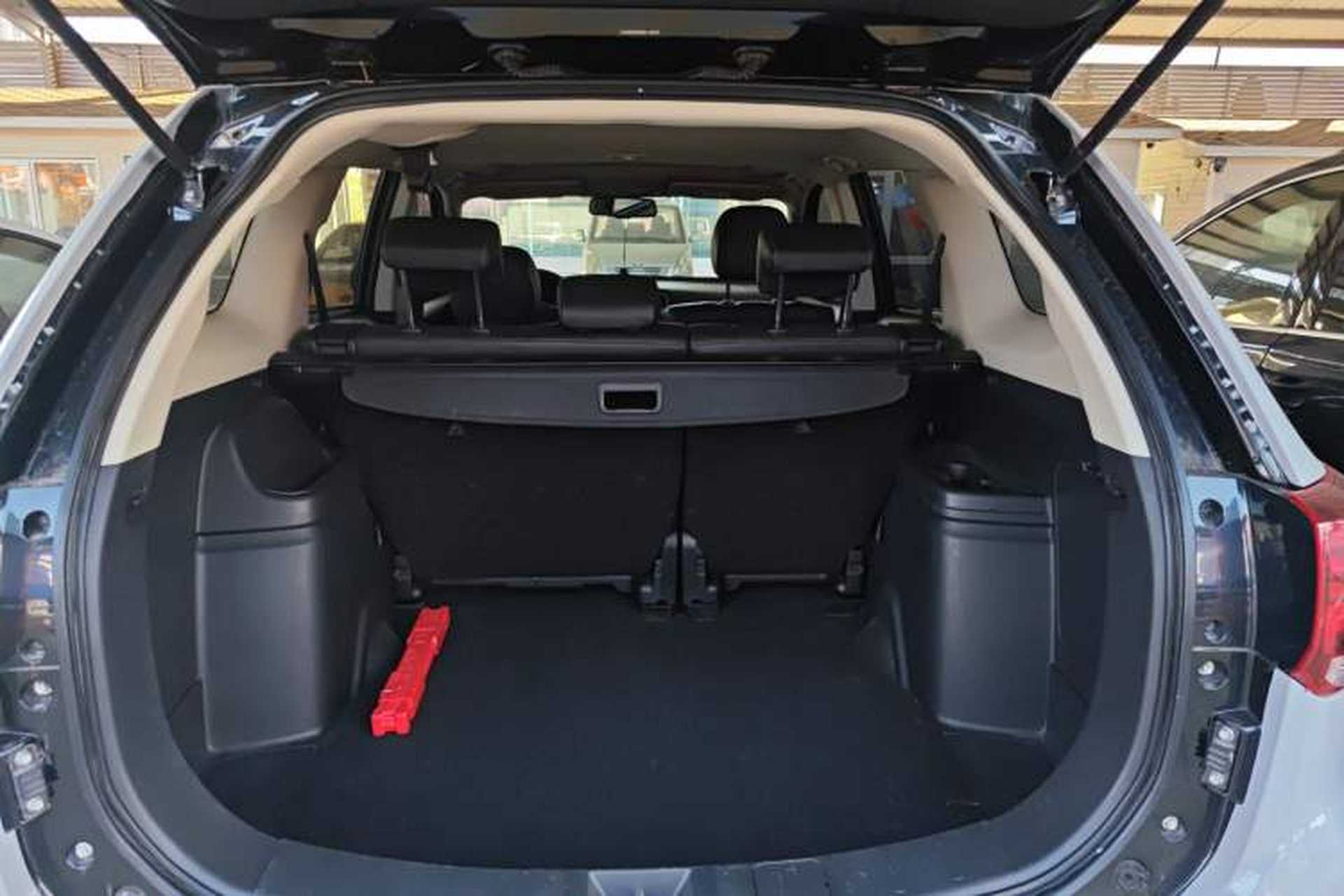 Used Mitsubishi Outlander 2017 2.0L Two-Wheel Drive Glory Edition 5 Seats Trunk