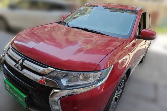 Used Mitsubishi Outlander 2017 2.0L Two-Wheel Drive Glory Edition 5 Seats