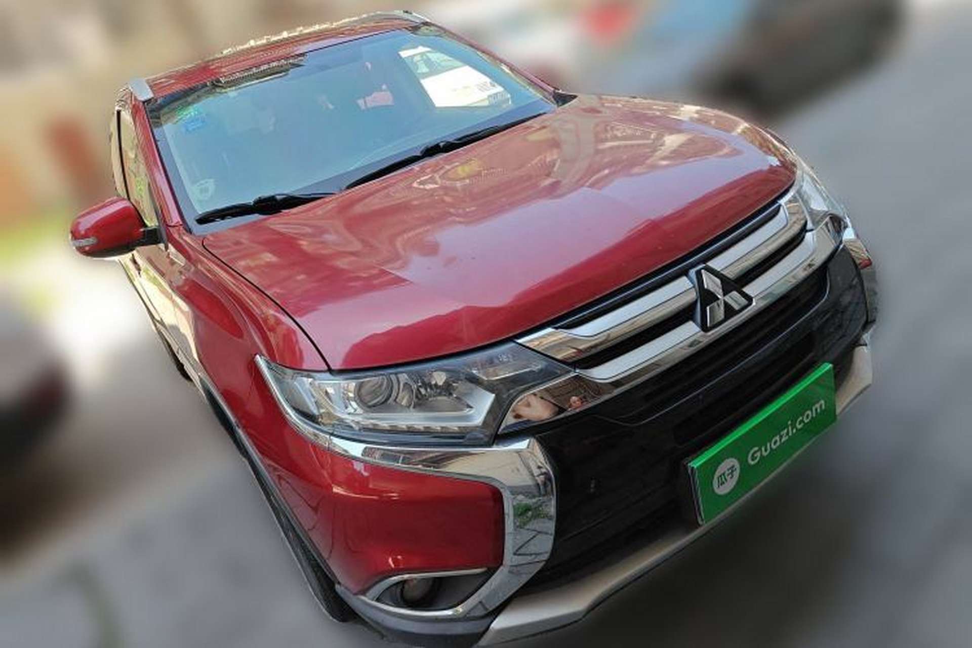 Used Mitsubishi Outlander 2017 2.0L Two-Wheel Drive Glory Edition 5 Seats Front Right 45 Deg
