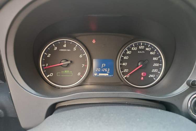 Used Mitsubishi Outlander 2017 2.0L Two-Wheel Drive Glory Edition 5 Seats Instrument Cluster