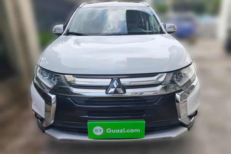 Used Mitsubishi Outlander 2017 2.0L Two-Wheel Drive Glory Edition 5 Seats Exterior 1