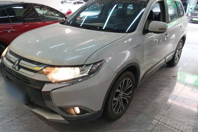 Used Mitsubishi Outlander 2017 2.0L Two-Wheel Drive Glory Edition 5 Seats