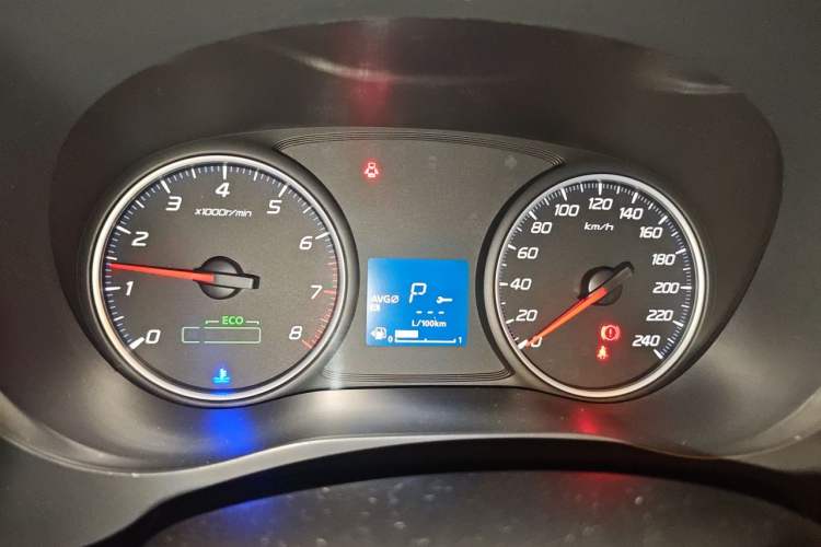 Used Mitsubishi Outlander 2017 2.0L Two-Wheel Drive Glory Edition 5 Seats Instrument Cluster