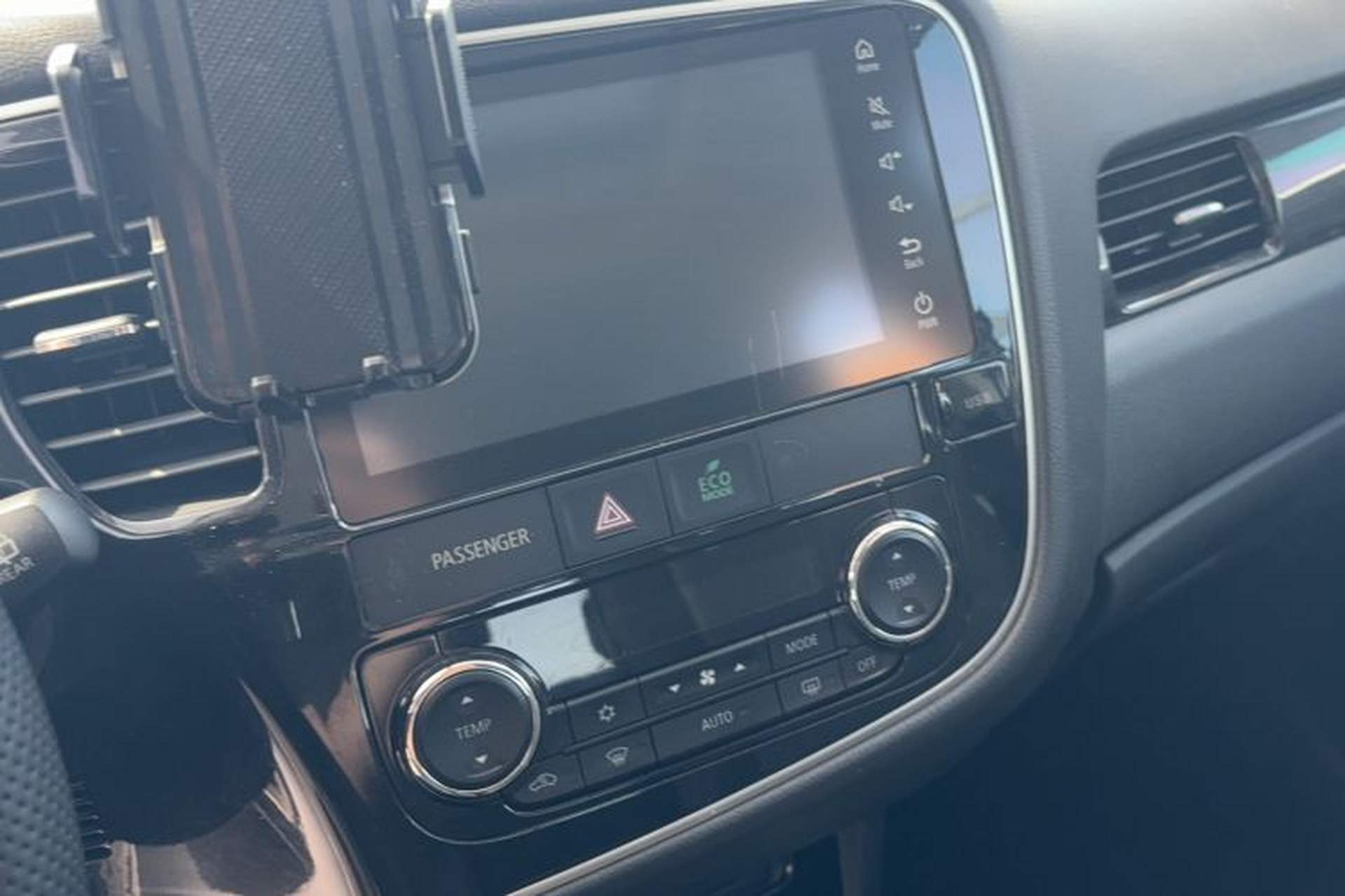 Used Mitsubishi Outlander 2017 2.0L Two-Wheel Drive Glory Edition 5 Seats Interior 7