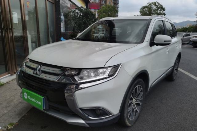 Used Mitsubishi Outlander 2017 2.0L Two-Wheel Drive Glory Edition 5 Seats