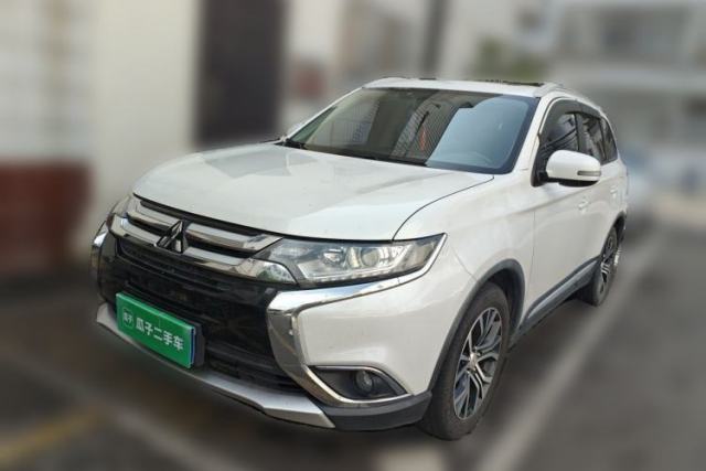 Used Mitsubishi Outlander 2017 2.0L Two-Wheel Drive Glory Edition 5 Seats