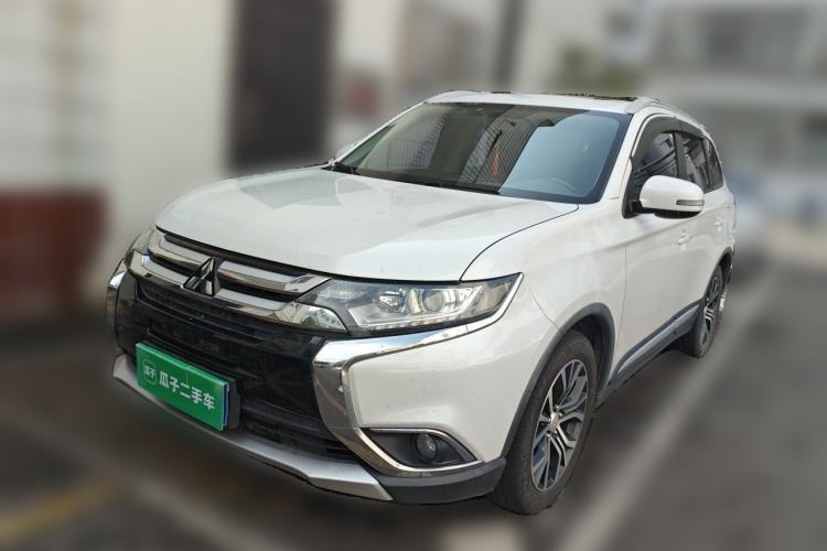 Used Mitsubishi Outlander 2017 2.0L Two-Wheel Drive Glory Edition 5 Seats Guazi used car, China used car export, Used car for sale, Used  cars, Cheapest cars for sale