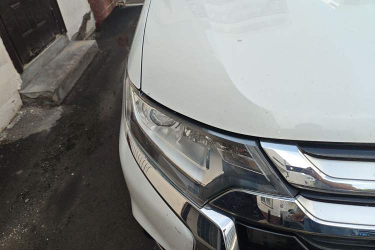 Used Mitsubishi Outlander 2017 2.0L Two-Wheel Drive Glory Edition 5 Seats Right Front Headlight