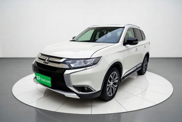 Used Mitsubishi Outlander 2017 2.0L Two-Wheel Drive Glory Edition 5 Seats