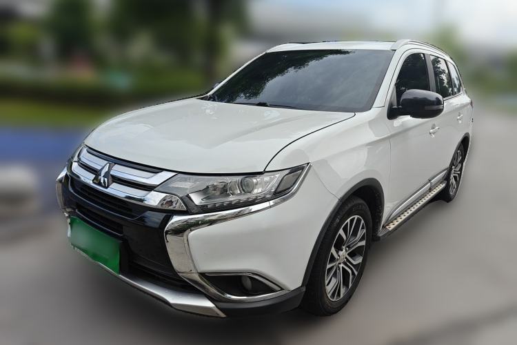 Used Mitsubishi Outlander 2017 2.0L Two-Wheel Drive Glory Edition 5 Seats Guazi used car, China used car export, Used car for sale, Used  cars, Cheapest cars for sale